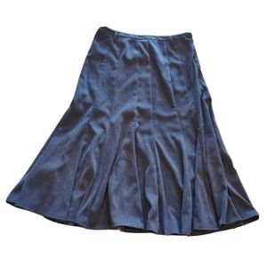 Dressbarn Women's Skirt Knee Length Faux Suede Brown Size 6 A-line.